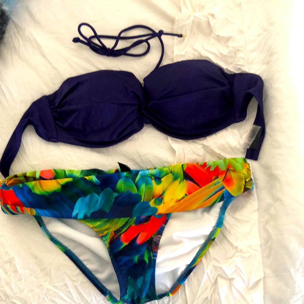 Victoria’s Secret 2 piece bikini with strap